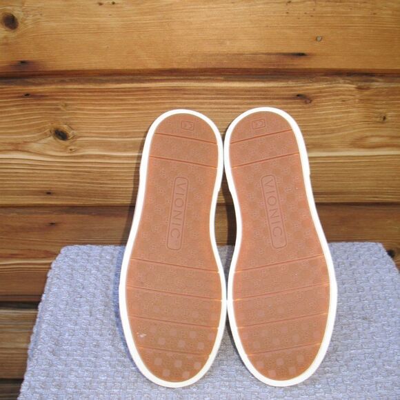 NWOB Vionic Kimmie Perf Sneakers - Picture 7 of 8